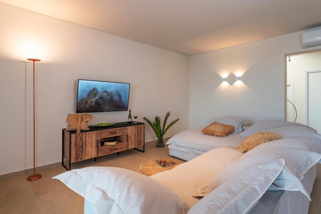 גנאדי Aethrion Villas & Suites מראה חיצוני תמונה